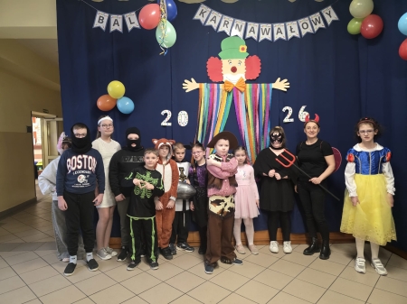 ✨? Bal Karnawałowy – Podróż do Baśniowej Krainy ??